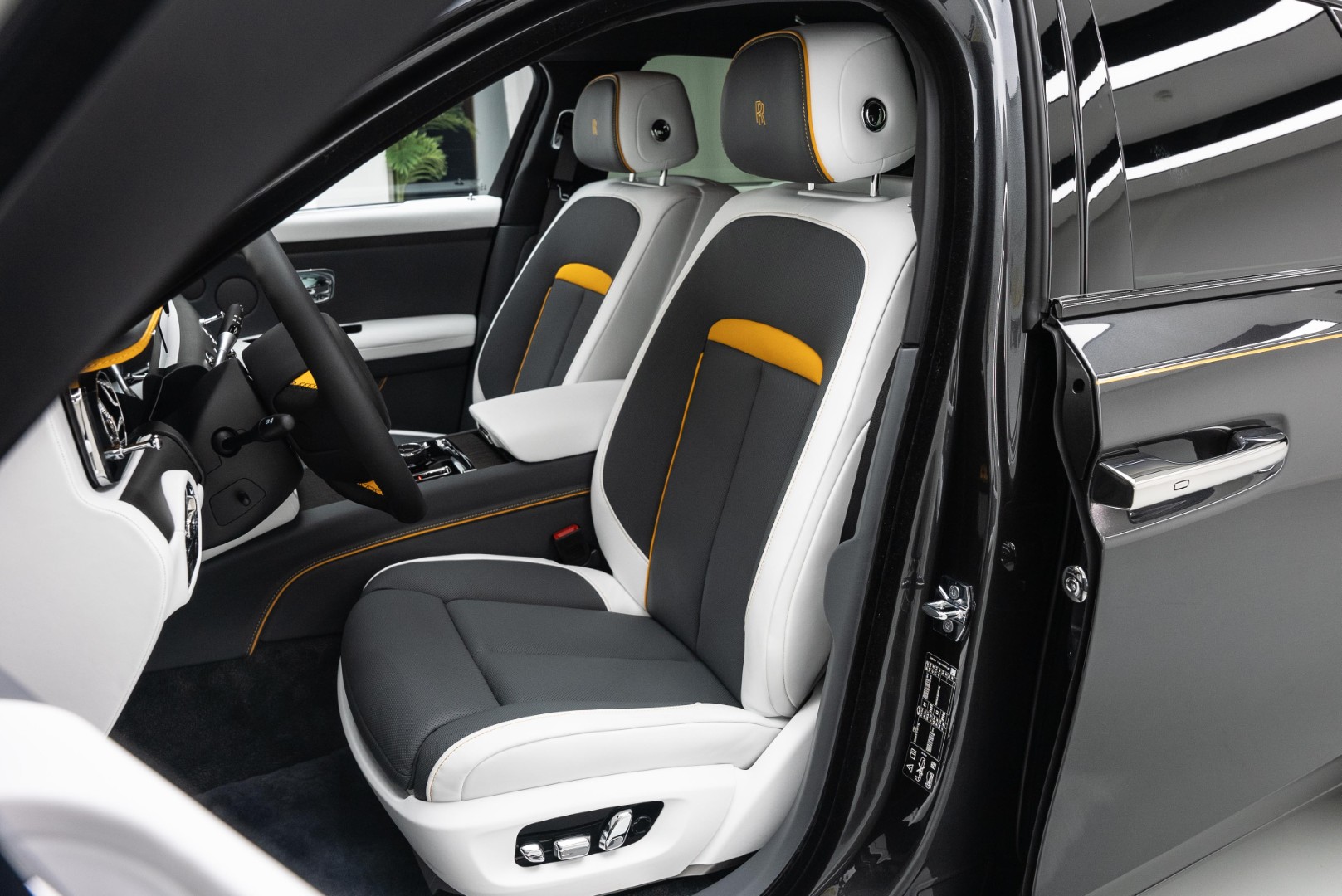 2024 ROLLS ROYCE GHOST BLACK BADGE. BESPOKE SOUND SYSTEM. IMMERSIVE SEATS. PRISM PACKAGE.